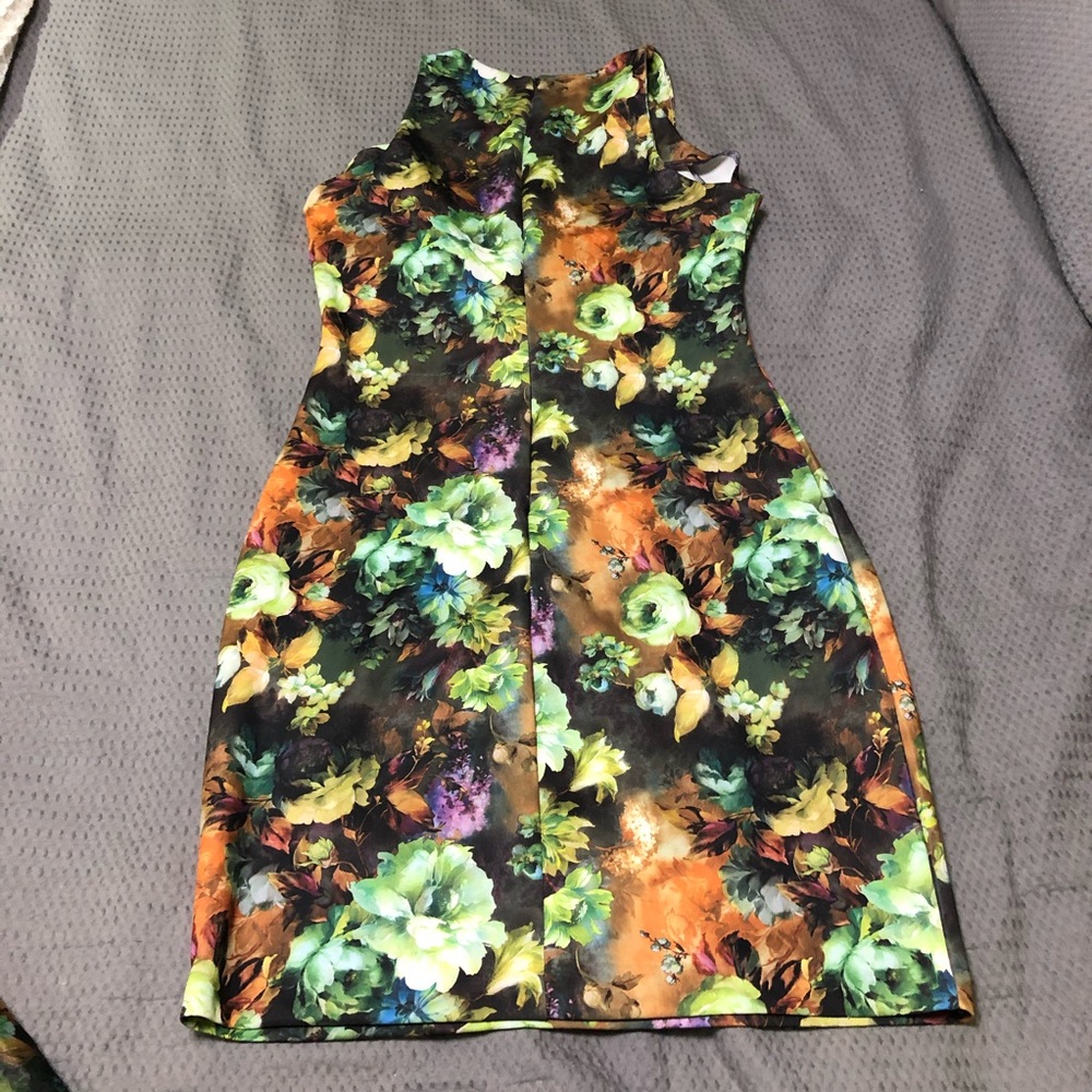 New York & Company stretch floral dress